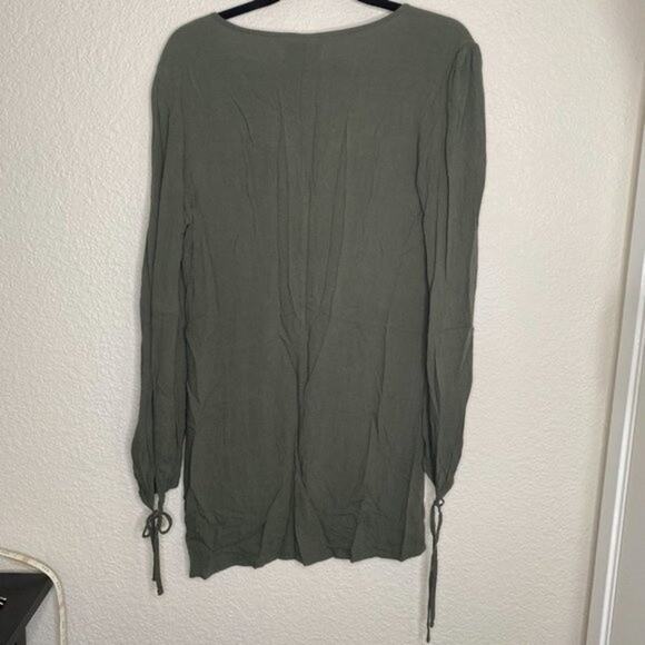 Kendall + Kylie Green Long Sleeve Lace Up Dress Medium - Picture 6 of 7